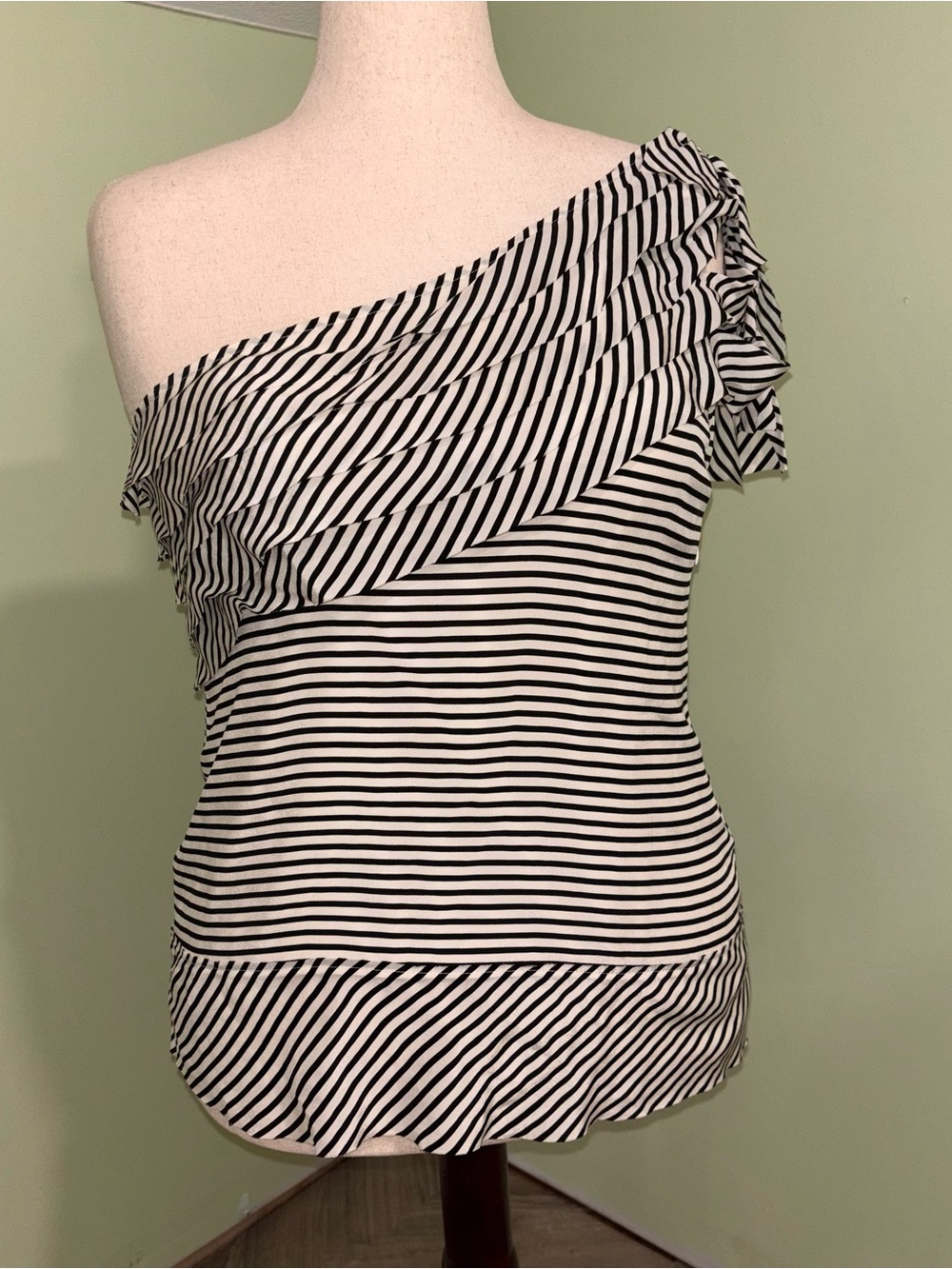 NWT BCBG Maxazria 100% Silk Striped One Shoulder Top Black White Boho Women’s L